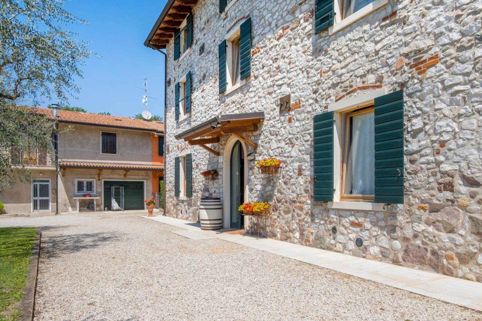 Agriturismo Le Ginestre Lazise Exterior foto