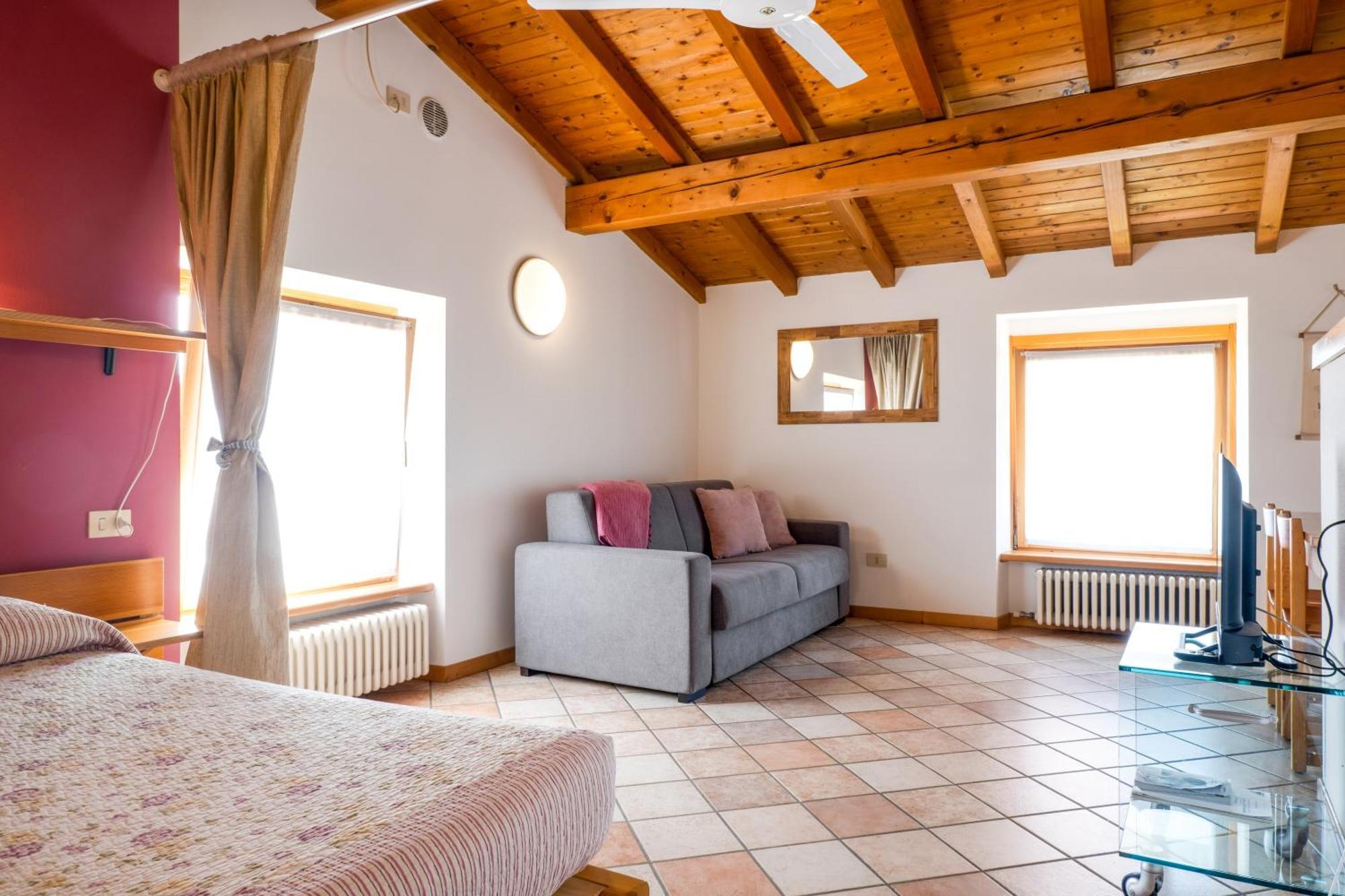 Agriturismo Le Ginestre Lazise Exterior foto